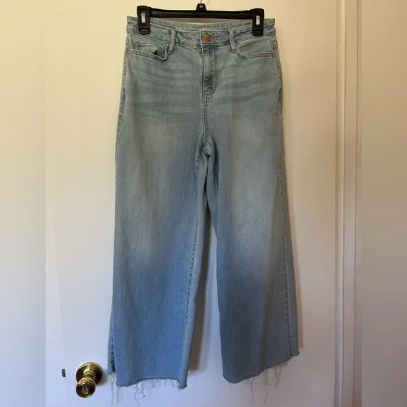 NWOT size wide leg crop jeans
